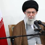 Ketidakhadiran Ayatollah Khamenei selama lebih dari tiga minggu memicu spekulasi besar soal kesehatan, stabilitas Iran, dan siapa yang akan menggantikannya.