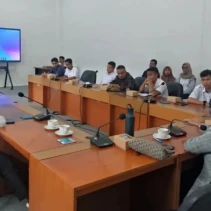 Audiensi perwakilan 518 honorer Pemprov dengan DPRD NTB (Dok. NTBsatu.com)