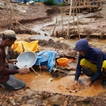 Ilustrasi Pertambangan Rakyat (Dok. kabarsaurusonline.com)