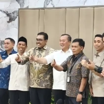 Rombongan tim Banggar DPR-RI saat bertemu kepala daerah di NTB (Dok. Tribunlombok.com)