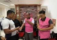 Dua tersangka (AZ dan R) dalam kasus dugaan korupsi Pokir DPRD Lobar tahun 2024 ditahan Kejari Mataram