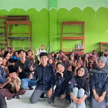 Kegiatan Sosialisasi Pendidikan di MTs NWDI Pejaring oleh ARCAMAJA