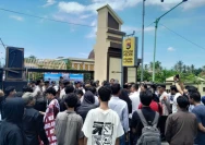 GMPRI Saat menggelar aksi di depan Polres Lombok Utara (Dok. Istimewa/arif)