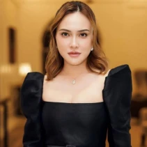 Shandy Aulia diduga jadi selingkuhan Kepala BNN Suyudi Ario Seto (Instagram @shandyaulia)