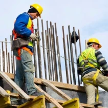 Gambar Ilustrasi. Proyek Pembangunan Fisik Pemerintah Provinsi (Pemprov) NTB yang Terhambat. (Image Search: Gemini AI)