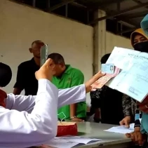 Ilustrasi: Ramadan 2026, KPM mencairkan bansos PKH dan BPNT. (diskominfo.kedirikota.go.id)