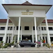 Gedung Kejari Sumbawa Barat (Dok. Kejari Sumbawa Barat)