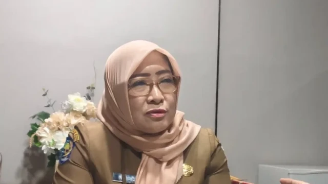 Plt Inspektur Inspektorat Kota Mataram, Baiq Nelly Kusumawati. Foto: ntbsatu.com