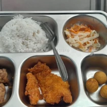 MBG Milik Oknum Anggota DPRD Lotim Sajikan Menu Basi (Gambar Ilustrasi)