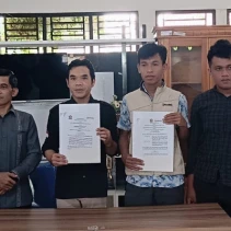 Bawaslu Lombok Tengah dan PDB Lombok Tengah saat Menandatangani MoU dan PKS (Dok. Ist / Herwan)