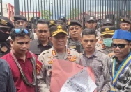 Aliansi Peduli Pariwisata (APIPI) secara resmi menyerahkan laporan dugaan tindak kekerasan yang di duga di lakukan oleh oknum Aparat Penegak Hukum (APH) kepada Kepolisian Resor Lombok Timur