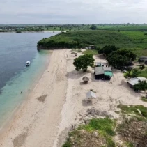 Pantai Kahona Sekaroh Lombok Timur. Pemerintah Kabupaten Lombok Timur