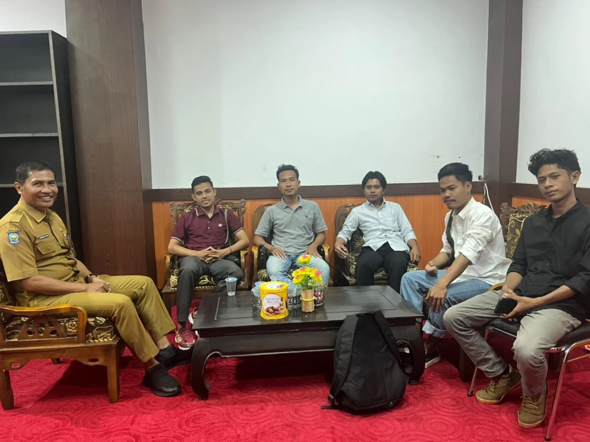 Aliansi Pemuda Peduli Pariwisata (APIPI) Lombok Timur menindaklanjuti janji Bupati Lombok Timur dalam Hearing yang berlangsung pada hari jumat 22 Januari di Pendopo Bupati Lombok Timur