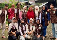 Mahasiswa KKN PMD Unram Desa Sembalun Lawang foto bersama usai pengenalan produk KABURI