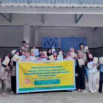 Mahasiswa KKN PMD Pakuan 2 Latih Strategi Packaging, Labeling, dan Marketing Keripik Pisang