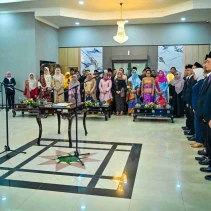 Gubernur NTB Lalu Muhamad Iqbal melantik 34 pejabat eselon II, III dan IV Pemprov NTB di Mataram