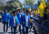 PC PMII Kota Mataram menggelar aksi penyampaian aspirasi di Kantor Dinas Tenaga Kerja dan Transmigrasi (Disnakertrans) Provinsi Nusa Tenggara Barat