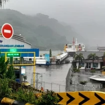 Pelabuhan Lembar-Padangbai.