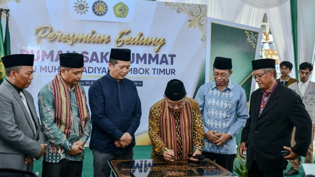 Peresmian Rumah Sakit UMMAT PKU Muhammadiyah Lombok Timur oleh Mendikdasmen, Abdul Mu'ti bersama jajaran pemerintah dan Muhammadiyah (Dok. istimewa)