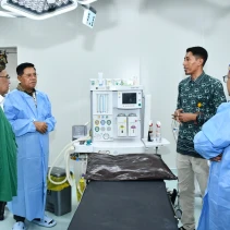 Bupati dan Ketua Baznas RI meninjau RSUD Lombok Timur. (doc. Istimewa)