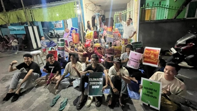 Aliansi pemuda yang tergabung dalam Komunitas Semeton Korleko Besopok (SKB) bersama Ikatan Mahasiswa Korleko Mataram (IMKM) dan gabungan lintas komunitas sektoral menggelar forum Rembug Warga