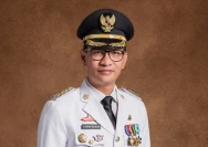 Wali Kota Mataram. H. Mohan Roliskana