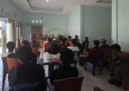 Aliansi pemuda dan masyarakat Desa Sembalun Bumbung mendatangi kantor desa setempat untuk menuntut pertanggungjawaban terkait aktivitas pengerukan bukit di kawasan Orong Banjer, Kecamatan Sembalun