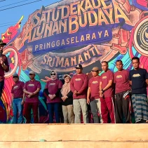 Wabup Edwin melepas jalan santai pembuka Alunan Budaya Pringgasela (doc.istimewa)
