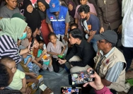 Wakil Presiden RI, Gibran Rakabuming Raka saat Berada di NTT Menemui Korban Gempa Bumi.