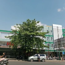 Bupati Lombok Barat Nonaktif Lalu Ahmad Zaini dan Dirut PT AMGM Sudirman membeli saham RS Risa Sentra Medika di Mataram (doc.Ashabul Sahid/katada)