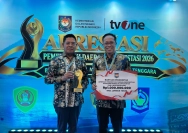 Bupati Lombok Timur terima penghargaan pengelolaan sampah dan lingkungan. (doc. istimewa)